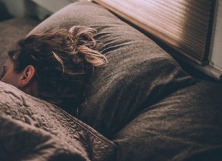 mangiare prima di andare a dormire